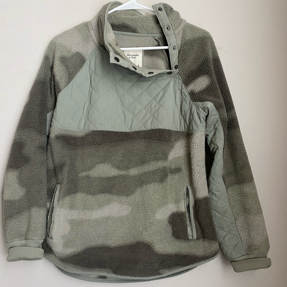 Abercrombie fleece pullover sweater